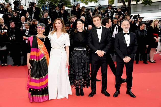 Internationale Filmfestspiele von Cannes, Eröffnung 76th Cannes Film Festival 2023, evening 1 - Opening Red Carpet, Inaugural Ceremony. Pictured: Guest  Copyright: xAlbertoxTerenghix xipa-agency.nex xPoolxPhotoxEventsx01x IPA_IPA37975144