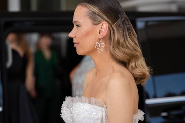 76e Festival International du Film de Cannes. Sortie du Martinez pour les marches. 76th International cannes Film Festival. Celebrities leaving Martinez Hotel for red carpet 291932 2023-05-16 Cannes France  Copyright: xEstellexCarlierx xStarfacex STAR_291932_044