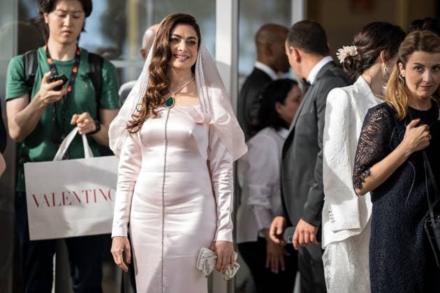 76e Festival International du Film de Cannes. Sortie du Martinez pour les marches. 76th International cannes Film Festival. Celebrities leaving Martinez Hotel for red carpet 291932 2023-05-16 Cannes France  Copyright: xEstellexCarlierx xStarfacex STAR_291932_067