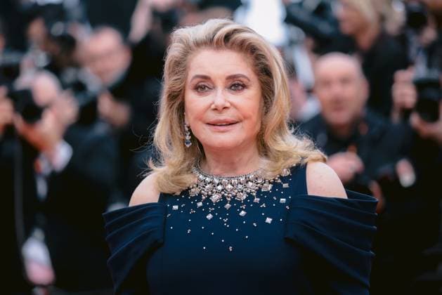 76e Festival International du Film de Cannes. Montee des marches d ouverture. 76th International Cannes Film festival. Opening Red carpet with Jeanne du Bary movie presentation 291927 2023-05-16 Cannes France Deneuve, Catherine  Copyright: xTerencexBaelenx STAR_291927_028