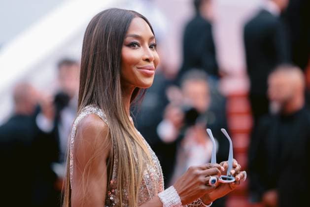 Entertainment Bilder des Tages 76e Festival International du Film de Cannes. Montee des marches d ouverture. 76th International Cannes Film festival. Opening Red carpet with Jeanne du Bary movie presentation 291927 2023-05-16 Cannes France Campbell, Naomi  Copyright: xTerencexBaelenx STAR_291927_096