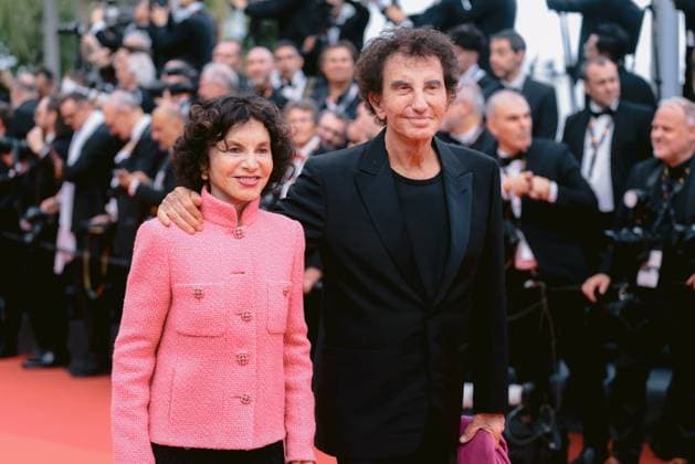 76e Festival International du Film de Cannes. Montee des marches d ouverture. 76th International Cannes Film festival. Opening Red carpet with Jeanne du Bary movie presentation 291927 2023-05-16 Cannes France Lang, Jack; Lang, Monique  Copyright: xTerencexBaelenx STAR_291927_097