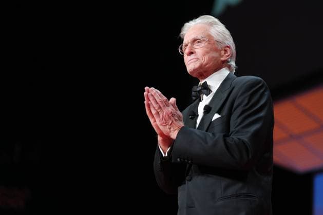 Internationale Filmfestspiele von Cannes - Michael Douglas erhält Goldenen Ehrenpalme 76e Festival International du Film de Cannes. Ceremonie d ouverture. 76th International Cannes Film festival. Opening ceremony. 291933 2023-05-16 Cannes France Douglas, Michael  Copyright: xSergexArnalx xStarfacex STAR_291933_018