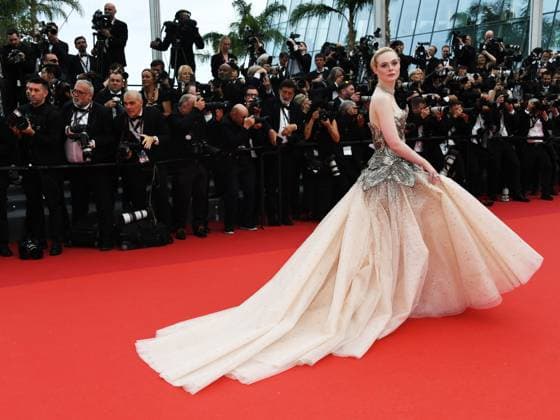 76th Cannes Film Festival 2023, evening 1 - red carpet of the film Jeanne du Barry - opening ceremony. Pictured: Elle Fanning  Copyright: xSimonexComix xipa-agency.netx xPoolxPhotoxEventsx01x IPA_IPA37978792