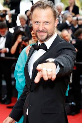 Philipp Hochmair at the Opening Ceremony with the premiere of the feature film Jeanne du Barry at the Festival de Cannes 2023 76 Cannes International Film Festival at the Palais des Festivals Cannes, 16 05 2023 Foto:xD.xBedrosianx xFuturexImage