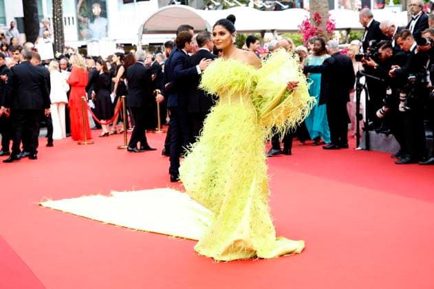 Farhana Bodi at the Opening Ceremony with the premiere of the feature film Jeanne du Barry at the Festival de Cannes 2023 76 Cannes International Film Festival at the Palais des Festivals Cannes, 16 05 2023. Foto:xD.xBedrosianx xFuturexImage