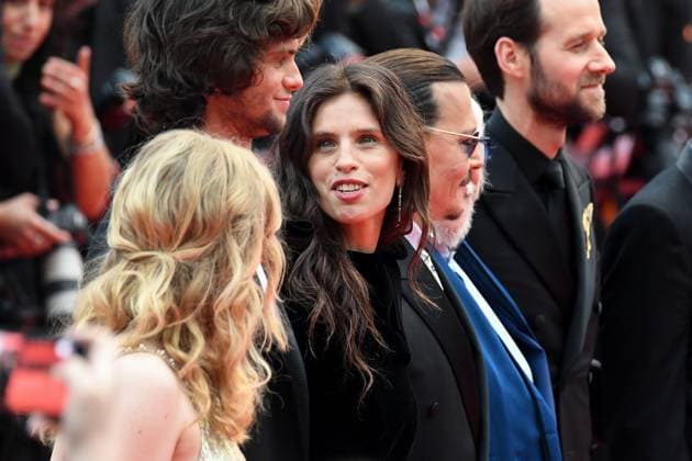 Pauline Pollman, Maiwenn, Diego Le Fur, Johnny Depp, Pierre Richard, Pascal Gregory, Benjamin Lavernhe - Jeanne du Barry premiere and opening ceremony, 76th Cannes Film Festival, France, Palais des Festivals et des Congres, La Croisette, Cannes FRANCE CELEBRITES : 76eme festival de Cannes - 16 05 2023
