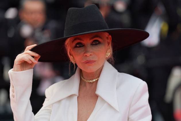 Emmanuelle Beart CELEBRITES : 76 eme festival de Cannes - Red Carpet du film Jeanne du Barry - CÃ rÃ monie d™ouverture - Cannes - 16 05 2023 NorbertScanella Panoramic 