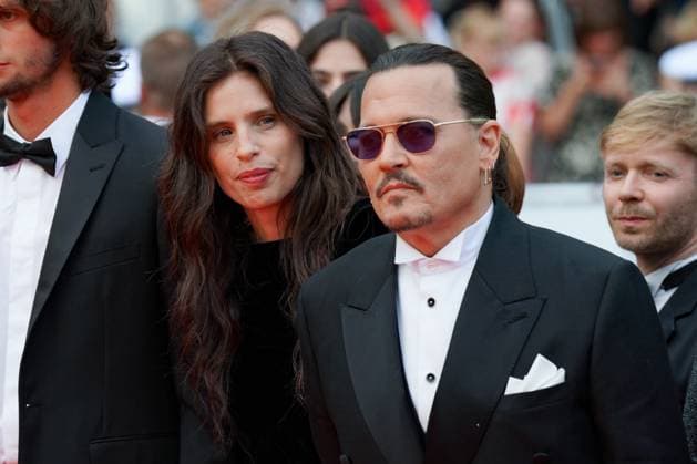 Johnny Depp CELEBRITES : 76 eme festival de Cannes - Red Carpet du film Jeanne du Barry - CÃ rÃ monie d™ouverture - Cannes - 16 05 2023 NorbertScanella Panoramic 