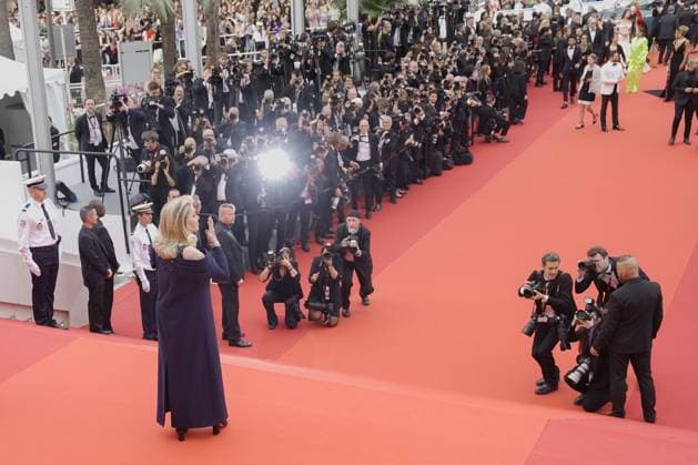 76e Festival International du Film de Cannes. Montee des marches d ouverture. Vue du haut des marches. 76th International Cannes Film festival. Opening Red carpet with Jeanne du Bary movie presentation. Niew from the red carpet top 291940 2023-05-16 Deneuve, Catherine  Copyright: xSergexArnalx xStarfacex STAR_291940_058