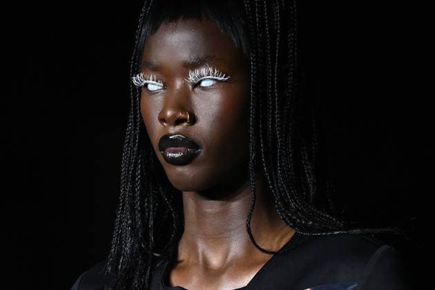 Entertainment Themen der Woche KW20 Entertainment Bilder des Tages AAFW FASHION WEEK SYDNEY, Models present creations from Injury during Australian Fashion Week 2023 at Carriageworks in Sydney, Wednesday, May 17, 2023. ( NO ARCHIVING, EDITORIAL USE ONLY, NO USE IN BOOKS WITHOUT CONSENT SYDNEY NSW AUSTRALIA  Copyright: xDANxHIMBRECHTSx 20230517001798868979
