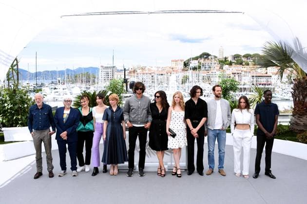 76th Cannes Film Festival 2023, Photocall film Jeanne du Barry . Pictured: Pascal Greggory, Pierre Richard, Laura Le Velly, Suzanne de Baecque, India Hair, Diego Le Fur, Director Maïwenn, Pauline Pollmann, Thibault Bonenfant, Benjamin Lavernhe, Capucine Valmary and Djibril Djimo Copyright: xAlbertoxTerenghi PoolxPhotoxEvenx xPoolxPhotoxEventsx01x IPA_IPA37992442