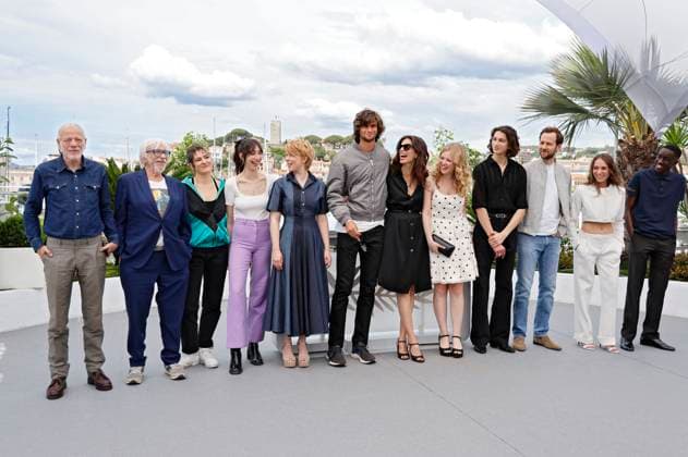Pascal Greggory, Pierre Richard, Laura Le Velly, Suzanne De Baecque, India Hair, Diego Le Fur, Maiwenn, Pauline Pollmann, Thibault Bonenfant, Benjamin Lavernhe, Capucine Valmary and Djibril Djimo at the photocall for the feature film Jeanne du Barry at the Festival de Cannes 2023 76 Cannes International Film Festival at the Palais des Festivals Cannes, 17 ,05 2023. Foto:xD.xBedrosianx xFuturexImage