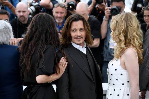 76th Cannes Film Festival 2023, Photocall film Jeanne du Barry . Pictured: MaÃ¯wenn, Johnny Depp, Pauline Pollmann  Copyright: xAlbertoxTerenghi PoolxPhotoxEvenx xPoolxPhotoxEventsx01x IPA_IPA37994092