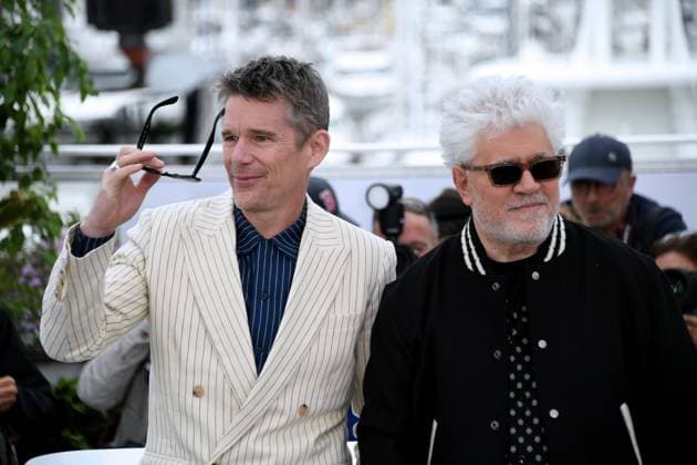 76th Cannes Film Festival 2023, Photocall film Strange way of life. Pictured: Pedro Almodovar, Ethan Hawke  Copyright: xAlbertoxTerenghi PoolxPhotoxEvenx xPoolxPhotoxEventsx01x IPA_IPA37996391