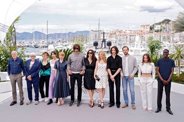 Pascal Greggory, Pierre Richard, Laura Le Velly, Suzanne de Baecque, India Hair, Diego Le Fur, Maiwenn, Pauline Pollmann, Thibault Bonenfant, Benjamin Lavernhe, Capucine Valmary and Djibril Djimo at the photocall for the feature film Jeanne du Barry at the Festival de Cannes 2023 76 Cannes International Film Festival at the Palais des Festivals Cannes, 17 05 2023. Foto:xS.xGabschx xFuturexImage