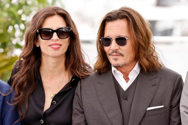 Maiwenn and Johnny Depp at the photocall for the feature film Jeanne du Barry at the Festival de Cannes 2023 76 Cannes International Film Festival at the Palais des Festivals Cannes, 17 05 2023. Foto:xS.xGabschx xFuturexImage