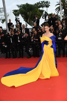 76th Cannes Film Festival 2023, Red Carpet Film Monster. Pictured Guest  Copyright: xSimonexComix xipa-agency.netx xPoolxPhotoxEventsx01x IPA_IPA38003969