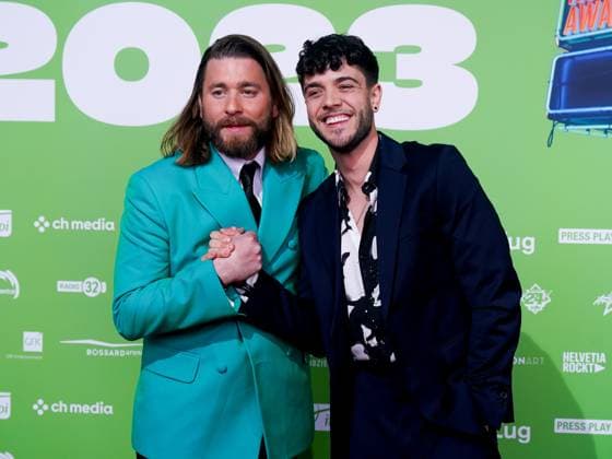 17 05 2023, Zug, Bossard Arena, SWISS MUSIC AWARDS, singer Baschi civil name Sebastian Bürgin and Luca Hänni on the red carpet Zug Bossard Arena Zug Switzerland  Copyright: xJustPictures.ch DanielaxPorcellix