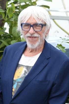 76e Festival International du Film de Cannes. Photocall du film Jeanne du Barry . 76th Cannes Film Festival. Photocall with cast of the film Jeanne du Barry . Pierre Richard. 292023 2023-05-17 Cannes France  Copyright: xIsabellexVautierx xStarfacex STAR_292023_009