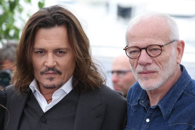 76e Festival International du Film de Cannes. Photocall du film Jeanne du Barry . 76th Cannes Film Festival. Photocall with cast of the film Jeanne du Barry . Johnny Depp and Pascal Greggory. 292023 2023-05-17 Cannes France  Copyright: xIsabellexVautierx xStarfacex STAR_292023_062
