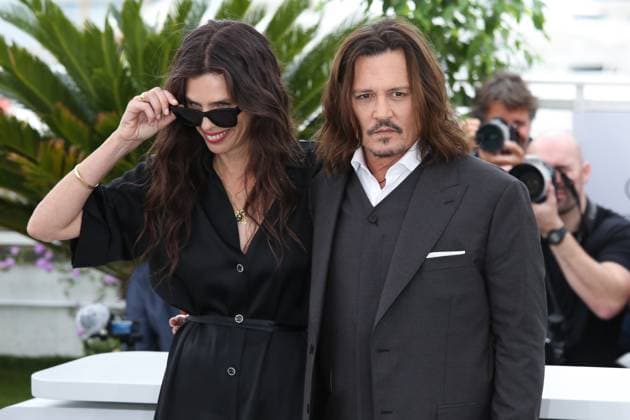 76e Festival International du Film de Cannes. Photocall du film Jeanne du Barry . 76th Cannes Film Festival. Photocall with cast of the film Jeanne du Barry . Maiwenn and Johnny Depp. 292023 2023-05-17 Cannes France  Copyright: xIsabellexVautierx xStarfacex STAR_292023_069