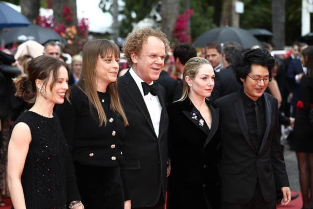 May 17, 2023, Cannes, Cote d Azur, France: UN CERTAIN REGARD jury made of PAULA BEER, ALICE WINOCOUR, JOHN C. REILLY, EMILIE DEQUENNE and DAVY CHOU attend the screening of Kaibutsu during the 76th Annual Cannes Film Festival at Palais des Festivals on May 17, 2023 in Cannes, France Cannes France - ZUMAc179 20230517_zep_c179_172 Copyright: xMickaelxChavetx