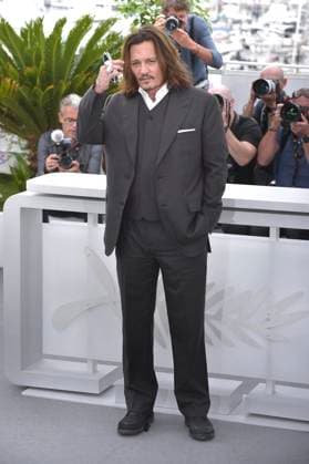 Johnny Depp attends the Jeanne du Barry photocall at the 76th annual Cannes film festival at Palais des Festivals on Wednesday, May 17, 2023 in Cannes, France.  CAN20230517227 RoccoxSpaziani