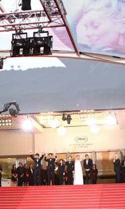 May 17, 2023, Cannes, Cote d Azur, France: Kaibutsu cast and crew including YUJI SAKAMOTO, EITA NAGAYAMA, HINATA HIIRAGI, KUROKAWA SOYA, SAKURA ANDO and Director HIROKAZU KORE-EDA attend the screening of Kaibutsu during the 76th Annual Cannes Film Festival at Palais des Festivals on May 17, 2023 in Cannes, France Cannes France - ZUMAc179 20230517_zep_c179_274 Copyright: xMickaelxChavetx