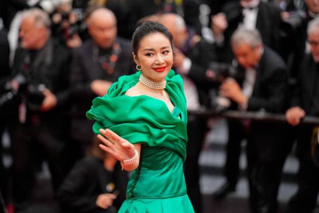 The Kaibutsu (Monster) Movie Premiere at the 76th Edition of the Cannes Film Festival Gao Ye attends the movie premiere and red carpet event for the movie Kaibutsu (Monster), which is in competition for the Palme d Or, during the 76th edition of the Cannes Film Festival on May 17 2023, in Cannes, France Cannes Palace of Festivals and Congresses of Cannes Cannes France Copyright: xAlexandraxFechetex _ADR9626