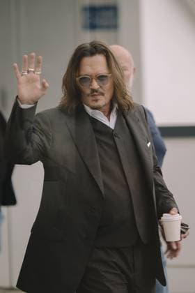 76th Cannes Film Festival-Jeanne Du Barry Photocall Johnny Depp at the photocall for Jeanne du Barry at the 76th Cannes Film Festival held at the Palais des Festivals on May 17, 2023 in Cannes, France. Cannes France  Copyright: xLucaxCarlinox originalFilename: carlino-notitle230517_npTtz.jpg