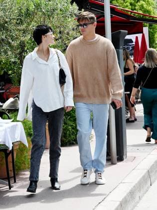 76th Cannes Film Festival 2023, day 3 - Elisabeth Grace walking on the Croisette with her boyfriend Nicolas Krause  Copyright: xManuelexMangiarottix xipa-agencyx xPoolxPhotoxEventsx01x IPA_IPA38016661