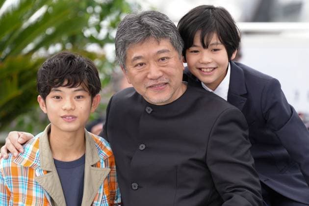 Kurokawa Soya - Hirokazu Kore eda - Hinata Hiiragi CELEBRITES : 76 eme festival de Cannes - Photocall du film Monster - Cannes - 18 05 2023 NorbertScanella Panoramic 