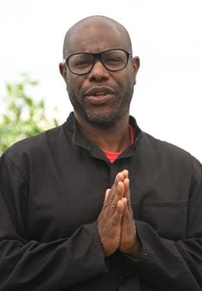 British director Steve McQueen attend a photo call for Occupied City at the 76th Cannes Film Festival at Palais des Festivals in Cannes, France on Thursday, May 18, 2023.  CAN20230518111 RUNExHELLESTAD