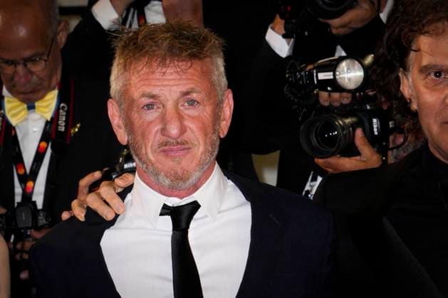 Black Flies Red Carpet - The 76th Annual Cannes Film Festival Sean Penn attend the Black Flies red carpet during the 76th annual Cannes film festival at Palais des Festivals on May 18, 2023 in Cannes, France. Cannes France  Copyright: xDanielexCifalÃ x originalFilename: cifala-notitle230519_np8HL.jpg