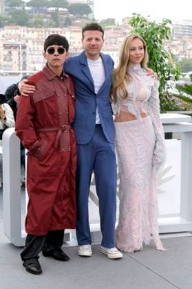 Juan Daniel Garcia Trevino, Amat Escalante and Ester Exposito at the photocall for the feature film Perdidos en la noche Lost in the Night at the Festival de Cannes 2023 76 Cannes International Film Festival at the Palais des Festivals Cannes, 19 05 2023. Foto:xD.xBedrosianx xFuturexImage