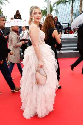Defne Tiftik at the premiere of the feature film Kuru Otlar Üstüne About Dry Grasses at the Festival de Cannes 2023 76 Cannes International Film Festival at the Palais des Festivals Cannes, 19 05 2023. Foto:xD.xBedrosianx xFuturexImage