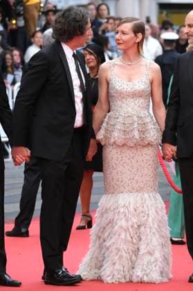 Jonathan Glazer and Sandra Hüller at the premiere of the feature film The Zone of Interest at the Festival de Cannes 2023 76 Cannes International Film Festival at the Palais des Festivals Cannes, 19 05 2023. Foto:xD.xBedrosianx xFuturexImage