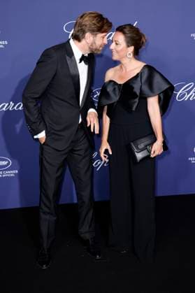 Ruben Östlund with partner Sina Görcz at the Official Trophee Chopard Dinner Photocall at the Carlton Beach Club at the Festival de Cannes 2023 76 Cannes International Film Festival at the Palais des Festivals Cannes, 19 05 2023. Foto:xS.xGabschx xFuturexImage