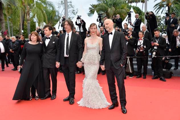 Ewa Puszczynska, Christian Friedel, Jonathan Glazer, Sandra Hueller and James Wilson at THE ZONE OF INTEREST Premiere 76 Cannes Film Festival 19 05 2023