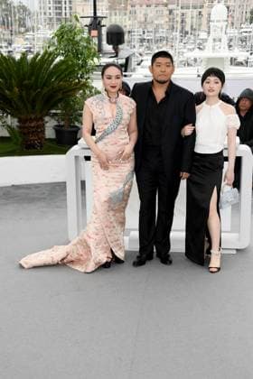 76th Cannes Film Festival 2023, Photocall film He Bian De Cuo Wu (Only The River Flows) . Pictured: Chloe Maayan, Tong Linkai, Liu Baisha  Copyright: xAlbertoxTerenghi PoolxPhotoxEvenx xPoolxPhotoxEventsx01x IPA_IPA38067720