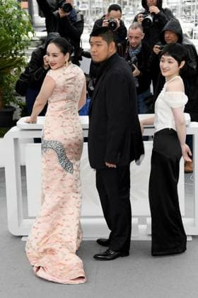 76th Cannes Film Festival 2023, Photocall film He Bian De Cuo Wu (Only The River Flows) . Pictured: Chloe Maayan, Tong Linkai, Liu Baisha  Copyright: xAlbertoxTerenghi PoolxPhotoxEvenx xPoolxPhotoxEventsx01x IPA_IPA38067721