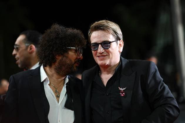 76e Festival International du film de Cannes. montee du film Omar la fraise - 76th International Cannes Film Festival. red carpet of Omar la fraise - Romain Gavras, Dua Lipa 292201 2023-05-19 Cannes France  Copyright: xLionelxGuericolas MPPx STAR_292201_127