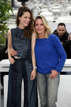 76th Cannes Film Festival 2023, Photocall film Flo. Pictured: GÃ raldine Danon, StÃ phane Caillard  Copyright: xAlbertoxTerenghi PoolxPhotoxEvenx xPoolxPhotoxEventsx01x IPA_IPA38067756