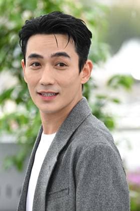 76e Festival International du film de Cannes. photocall du film He Bian De Cuo Wu - Only The River Flows- 76th International Cannes Film Festival. photocall of He Bian De Cuo Wu - Only The River Flows - Zhu Yilong 292227 2023-05-20  Copyright: xLionelxGuericolas MPPx STAR_292227_006