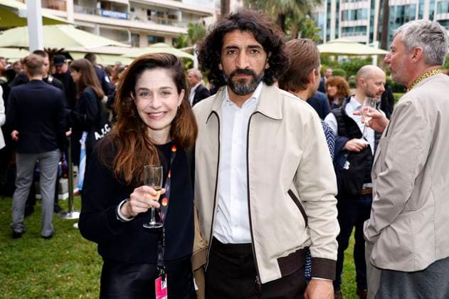 Anne Werner and Numan Acar at the German Films and Medienboard reception 2023 in the garden of the Hotel Mondrian Cannes at the Festival de Cannes 2023 76 Cannes International Film Festival Cannes, 20 05 2023 Foto:xS.xGabschx xFuturexImage