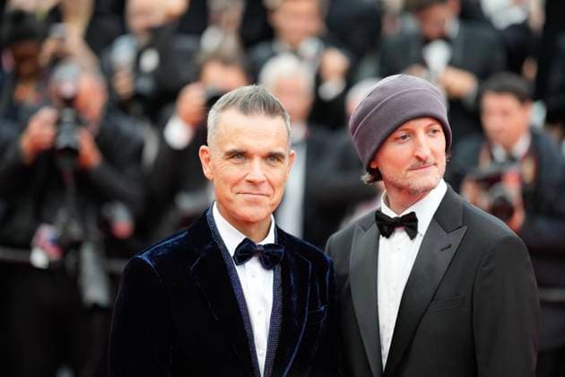 The Killers of the Flower Moon Red Carpet Premiere at the 76th Edition of the Cannes Film Festival Robbie Williams attends the movie screening and red carpet event for Killers of the Flower Moon , directed by Martin Scorsese, during the 76th edition of the Cannes Film Festival on May 20 2023, in Cannes, France Cannes Palace of Festivals and Congresses of Cannes Cannes France Copyright: xAlexandraxFechetex ImagoImages_EuroQualif_Rom-v-Bel-AF313