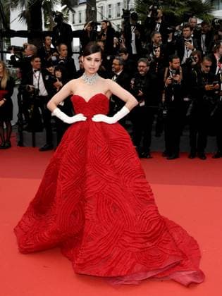 76th Cannes Film Festival 2023, evening 5 - red carpet of the film Killers Of The Flower Moon . In the photo: Sofia Carson  Copyright: xAlbertoxTerenghix xipa-agency.nex xPoolxPhotoxEventsx01x IPA_IPA38079342