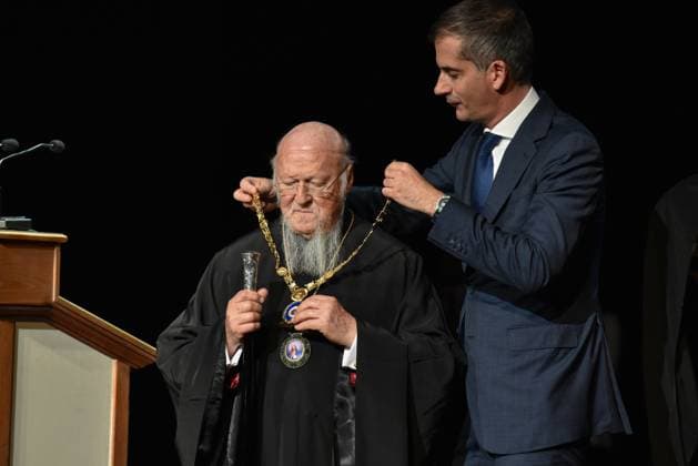 Ecumenical Patriarch Bartholomew Receives Honorary Distinction From Athens Municipality Ecumenical Patriarch Bartholomew receives the honorary distinction Glorious Athenian from the Mayor of Athens Kostas Bakoyannis in Athens, Greece on May 20th, 2023. Athens Greece  Copyright: xNicolasxKoutsokostasx originalFilename: koutsokostas-notitle230520_npLTS.jpg