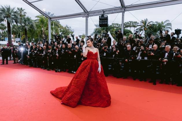 Entertainment Bilder des Tages 76e Festival International du Film de Cannes. MontÃ e des marches du film Killers of the flowers moon . 76th International Cannes Film Festival. Red Carpet with movie cast and guests 292238 2023-05-20 Alpes-Maritimes Cannes France Carson, Sofia  Copyright: xTerencexBaelenx STAR_292238_113